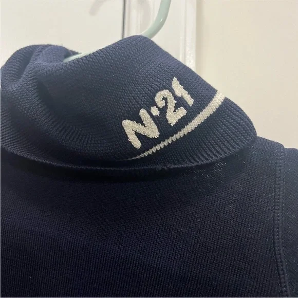 No. 21 Blue Striped Knit Logo Turtleneck Sweater Size Small - Picture 2 of 6